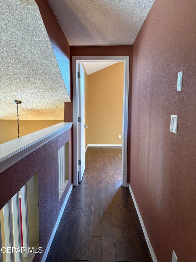 Building Photo - 14201 Pacific Point Dr