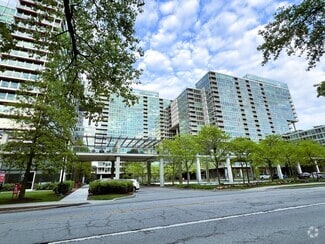 Building Photo - 9655 Woods Dr