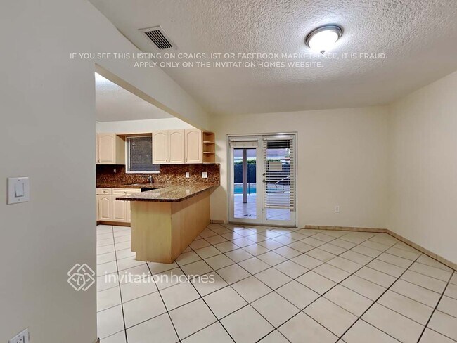 Building Photo - 3380 SW 139th Ave