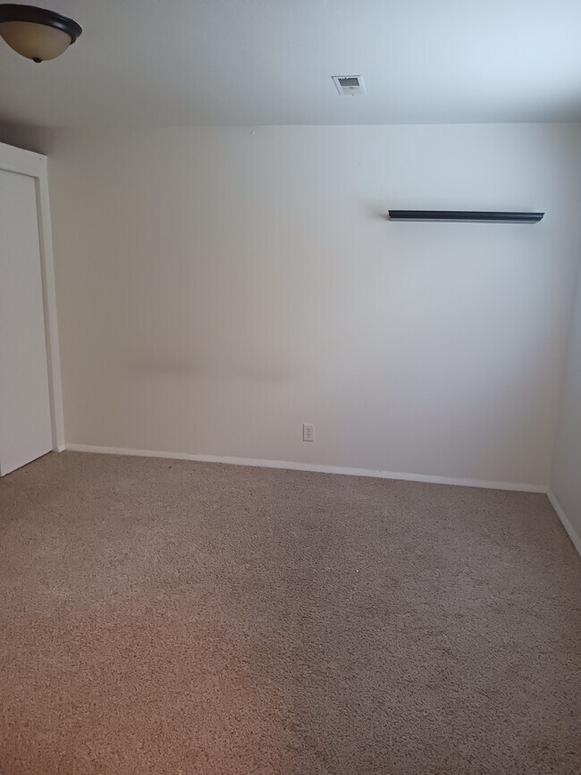 Building Photo - 4373 W Ponds Cir
