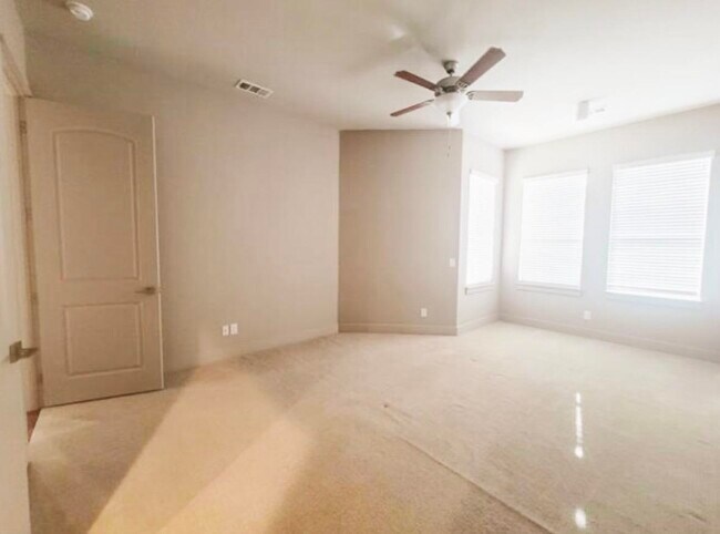Building Photo - 108 Tuscan Dr