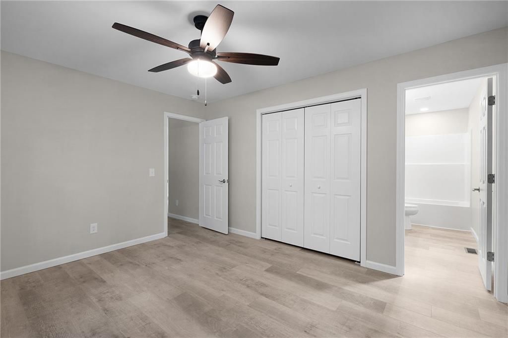 Building Photo - 135 Holly Creek Dr