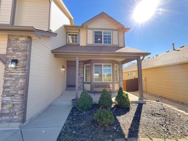 Building Photo - 4 Bedroom Home Available Near Barnes Rd & ...