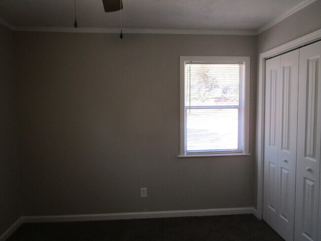 Building Photo - 2720 County Rd 43-402