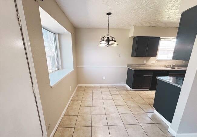 Building Photo - 15822 Baybriar Dr