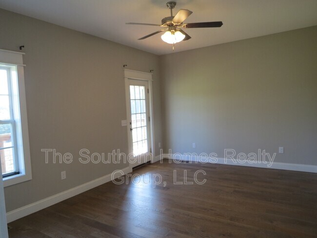 Building Photo - 975 Co Rd 316