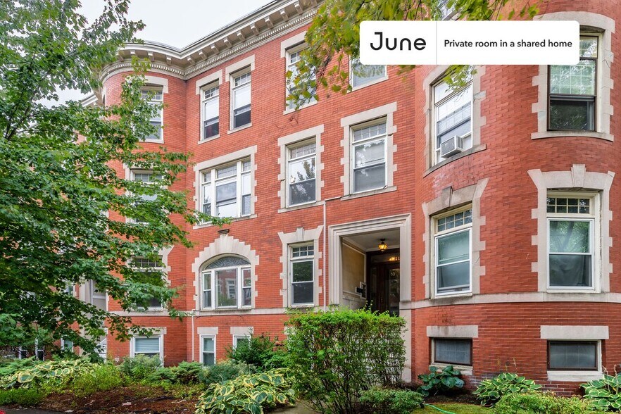 Building Photo - Room in Shared 4 bed/2 bath home in Brookline
