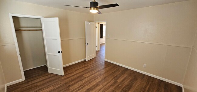 Building Photo - For Rent 2 Bedroom 1 Bathroom 1 Car Garage