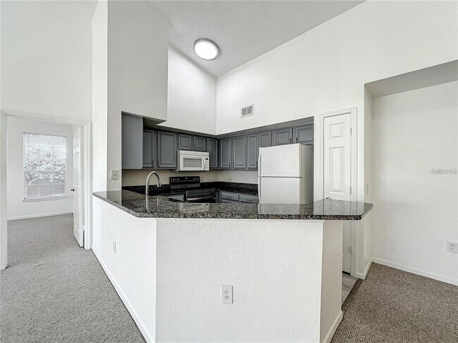 Building Photo - 13028 Plantation Park Cir