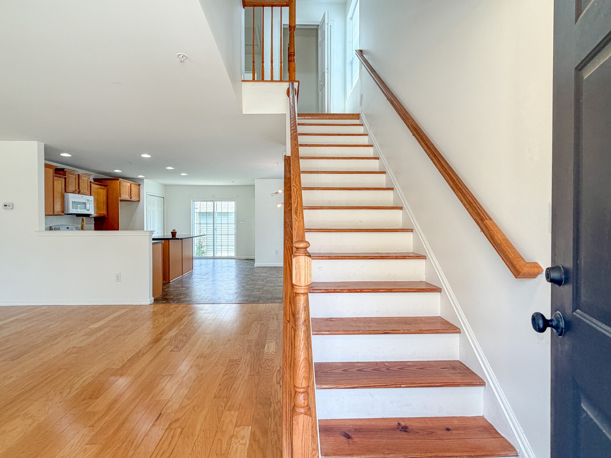 Building Photo - 900 Cadwell Ln