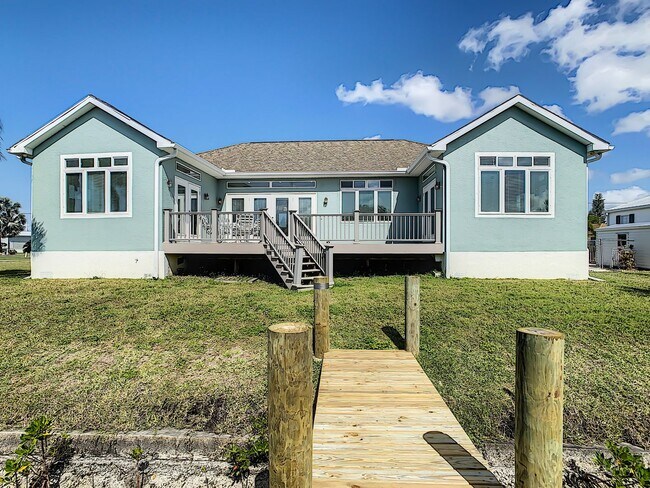 Building Photo - 631 Tahiti Ct