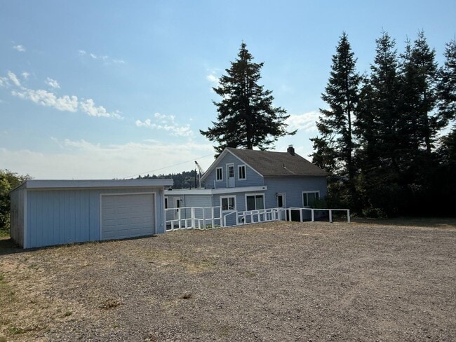 Building Photo - 490 5th Ave