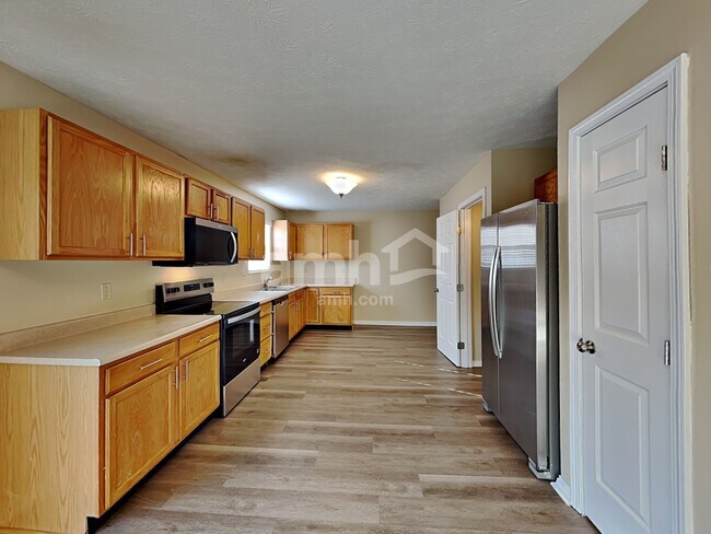 Building Photo - 2154 Canyon Ct