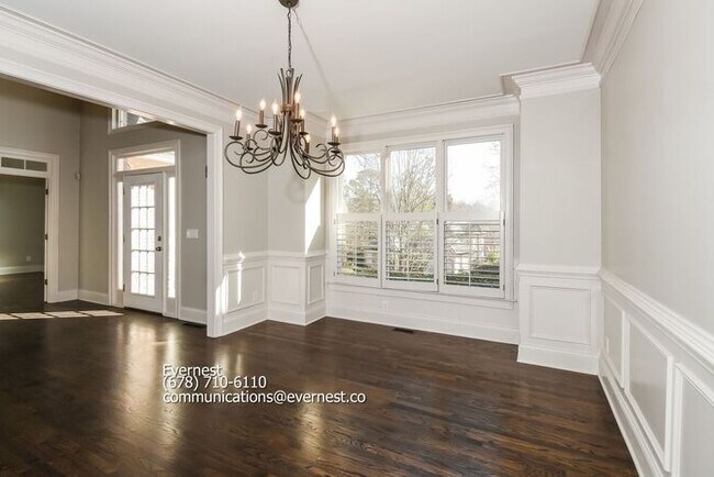Building Photo - Experience Luxury Living in a Premier Gate...