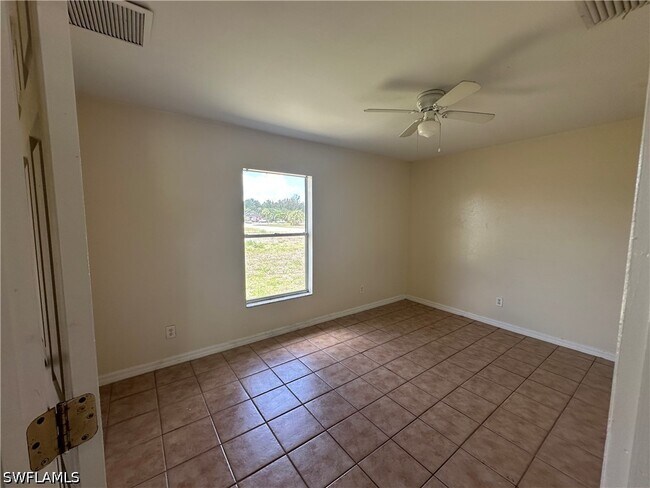 Building Photo - 3965 20th St W