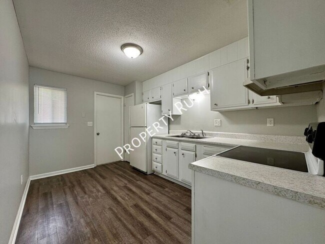 Building Photo - 52 Frawley Rd