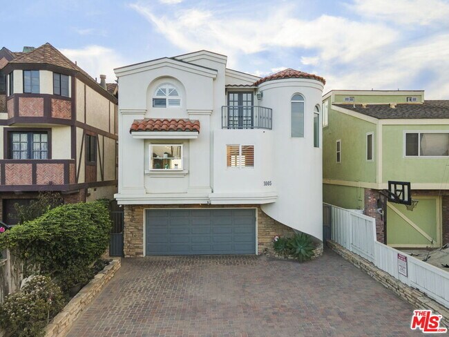 Building Photo - 1005 Ocean Dr