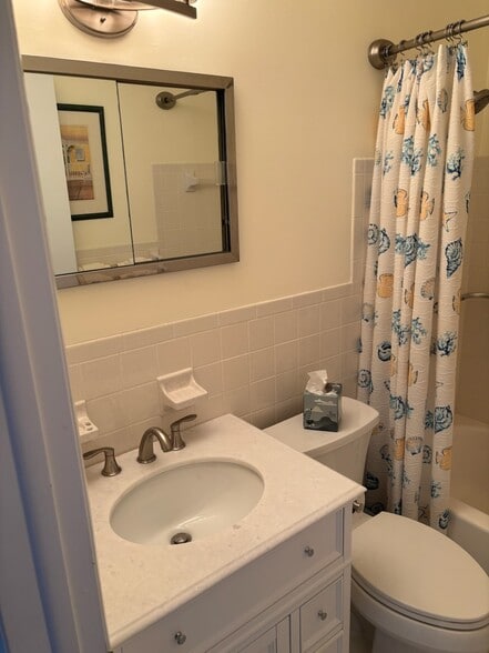 Building Photo - 2469 Franciscan Dr
