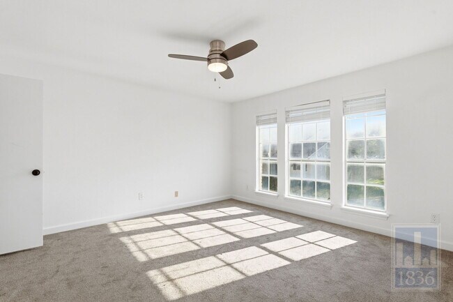 Building Photo - 2009 Sandberg Dr