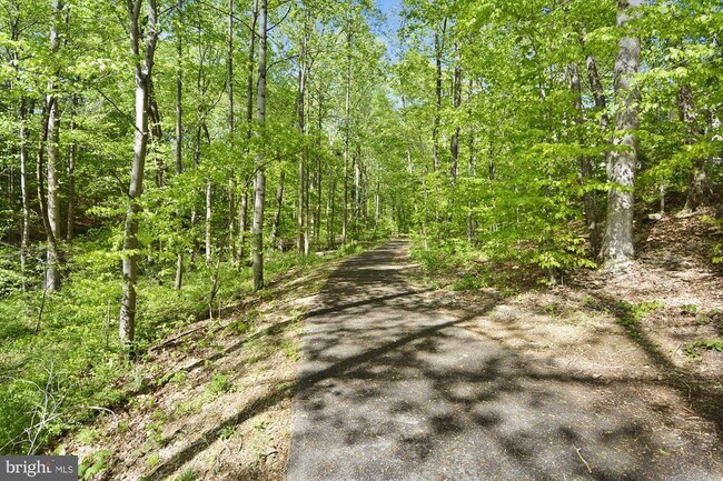 Building Photo - 13950 Estuary Dr