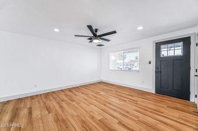 Building Photo - 3639 E Presidio Rd