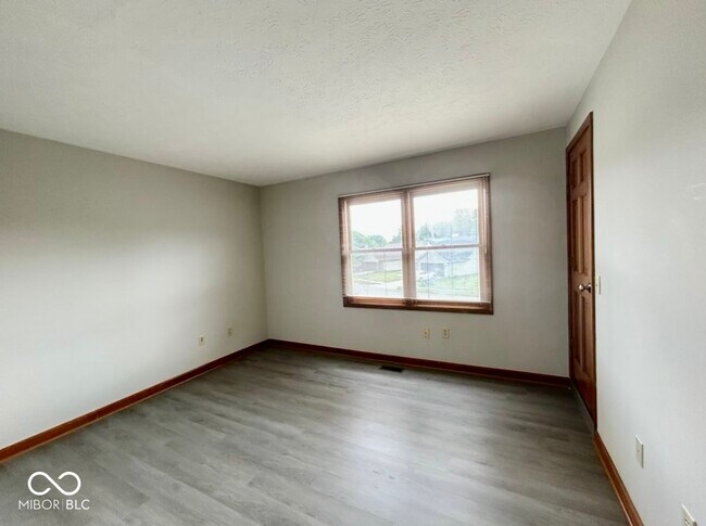 Building Photo - 2068 Suda Dr