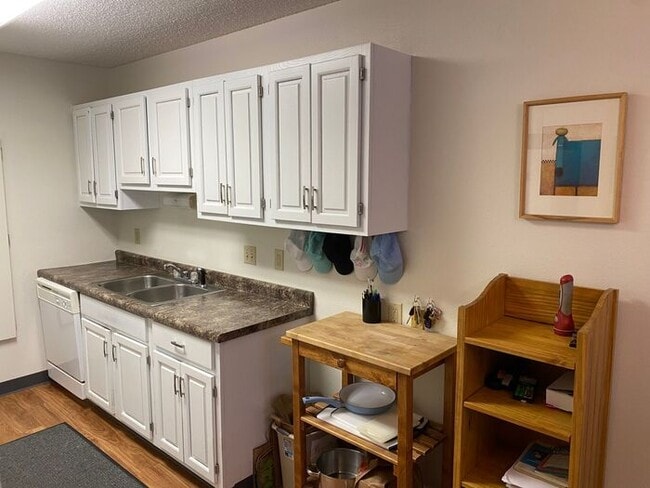 Building Photo - $1,150 | 1 Bedroom, 1 Bathroom House | Pet Friendly | 55+ Community | Available for August 1st, 2...