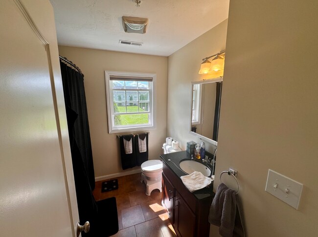 Building Photo - 14 Merrimac Way