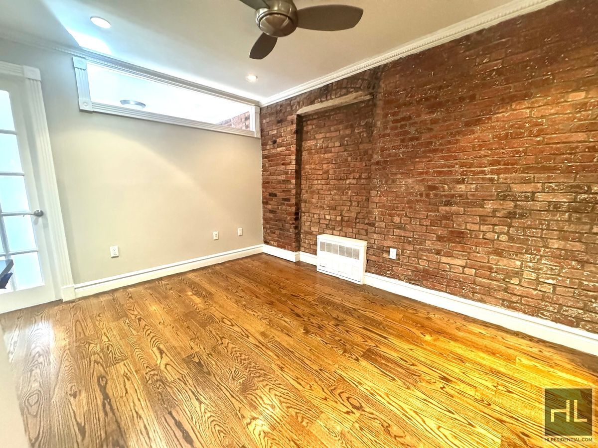 Building Photo - East 9th Street