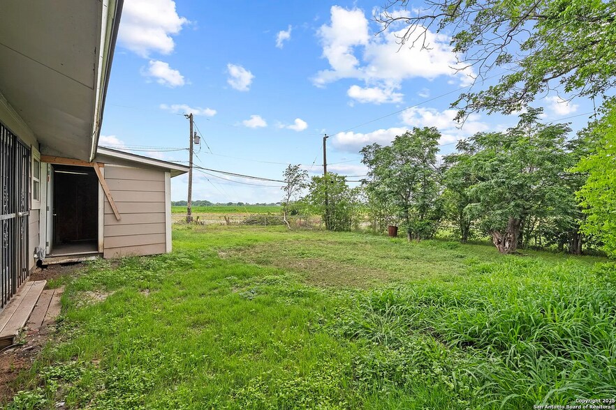 Building Photo - 8831 Hunters Creek St