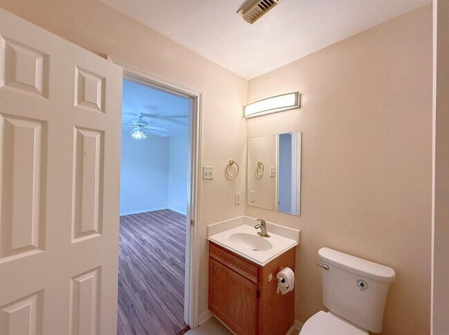 Building Photo - 5328 Tallowpine Terrace