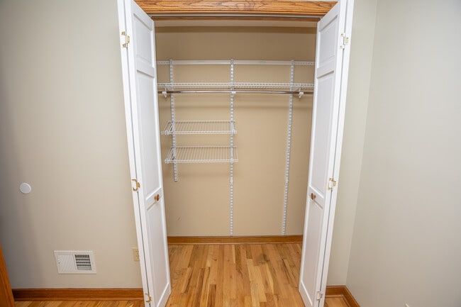 Building Photo - 409 Donna Bella Pl