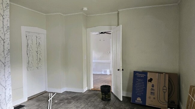 Building Photo - 83 W Main St