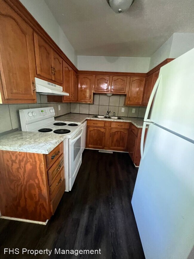 Building Photo - 3 br, 1 bath House - 621 S Golden