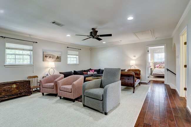 Building Photo - 12506 Kingsride Ln