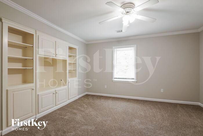 Building Photo - 90 Ridgewood Ln