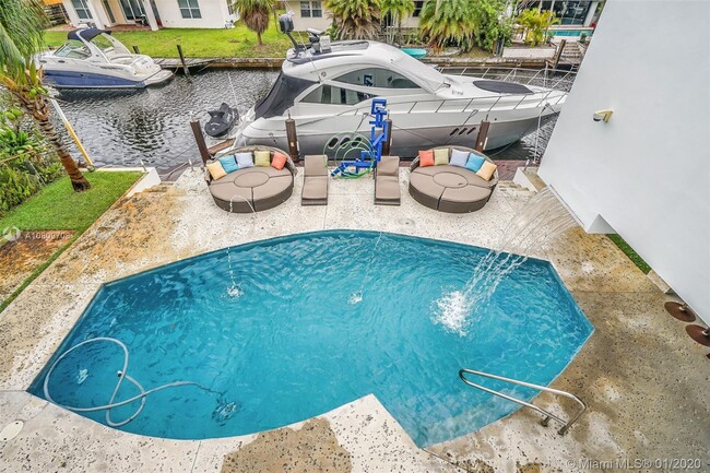 Building Photo - 2612 Key Largo Ln