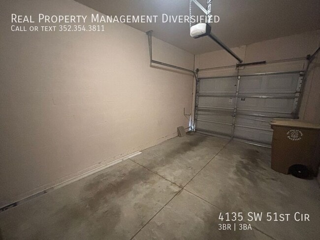 Building Photo - 4135 SW 51st Cir