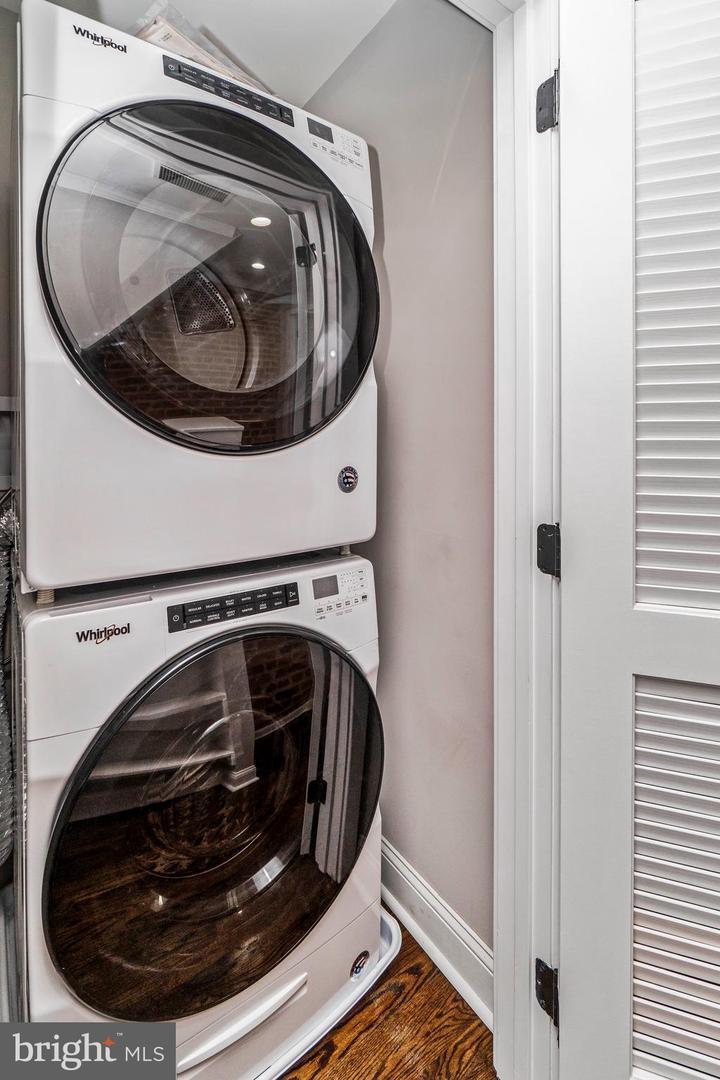 Building Photo - 1530 Covington St