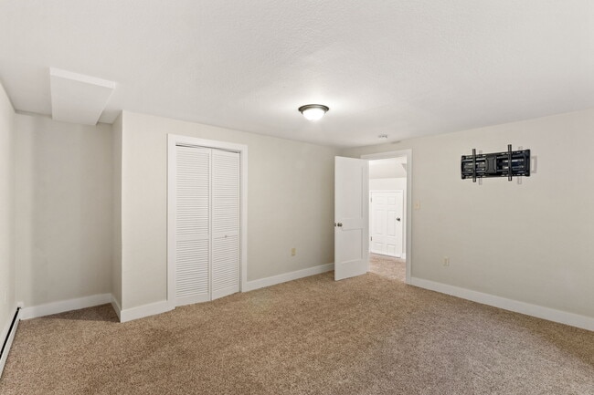 Building Photo - 2407 Virgo Dr