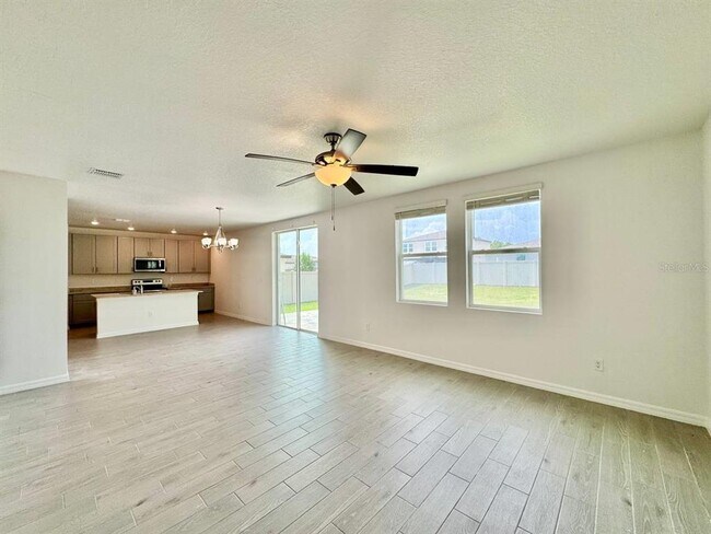 Building Photo - 38851 Opal Willow Ln