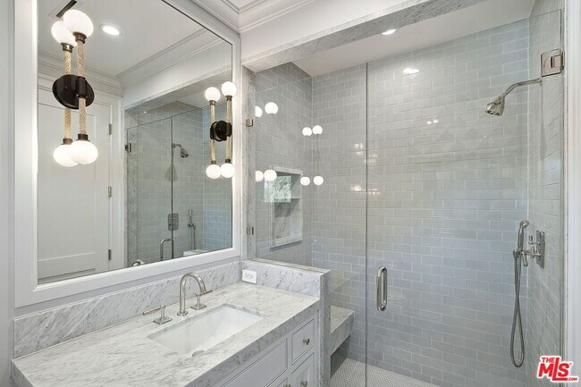 Building Photo - 15000 Altata Dr