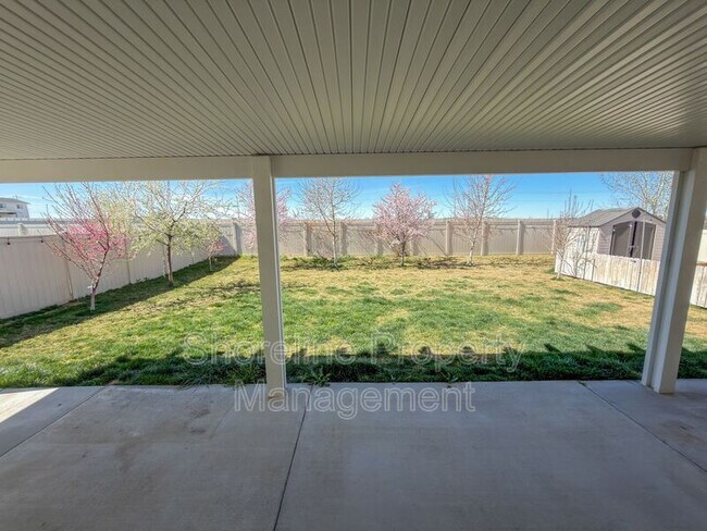 Building Photo - 12913 S Salerno Ave