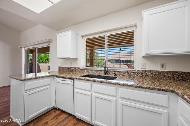 Building Photo - 14802 W Greystone Dr