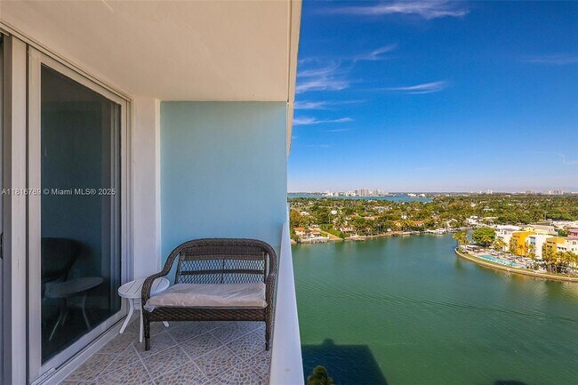 Building Photo - 5838 Collins Ave