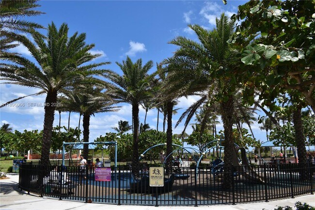 Building Photo - 1865 S Ocean Dr