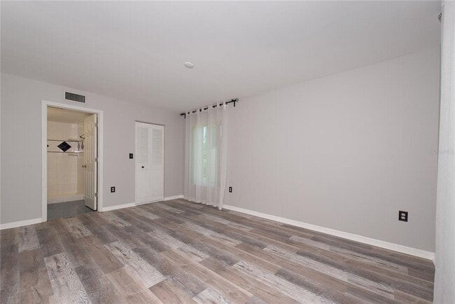 Building Photo - 3114 Lake Pine Way