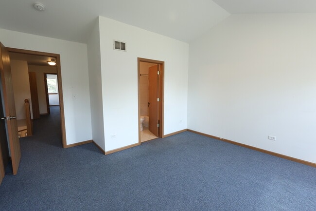 Building Photo - 1793 Grove Ave