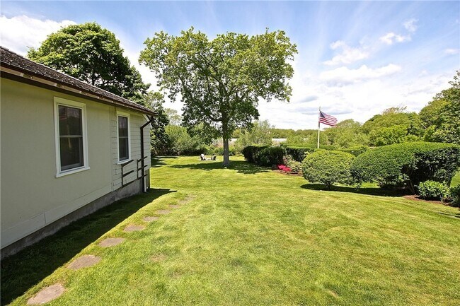 Building Photo - 215 Coggeshall Ave