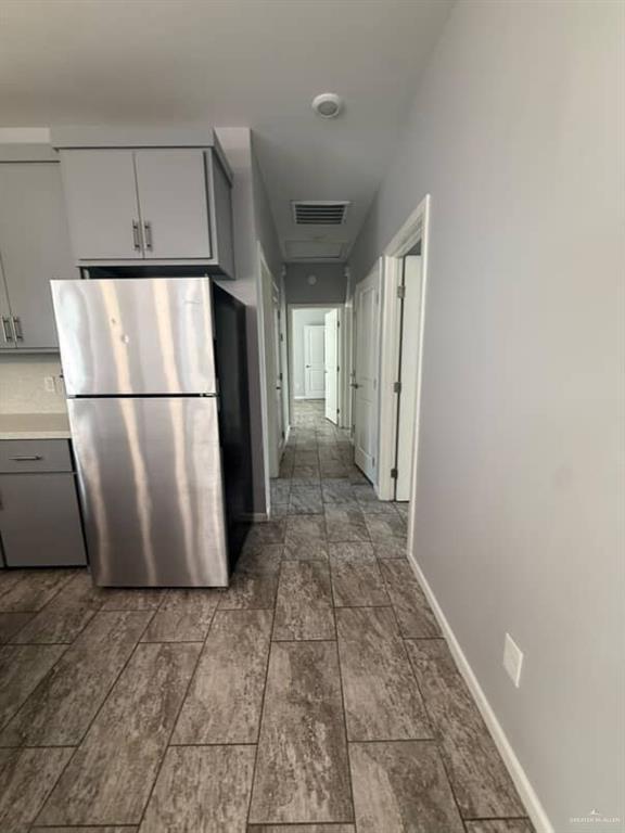 Building Photo - 9 S Colt Ln